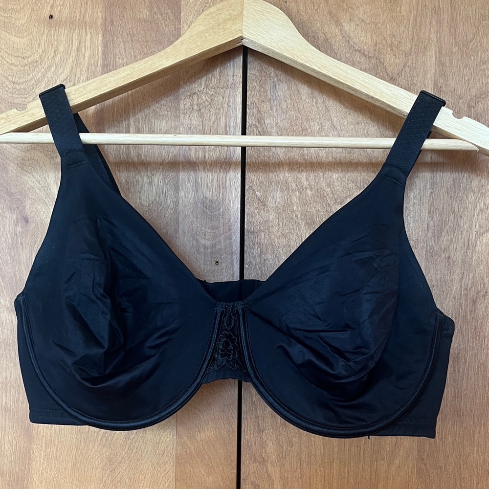 Vanity Fair Full Figure Smoothing Underwire Bra Size 40D Black